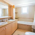 Apartment Casa Della Pace